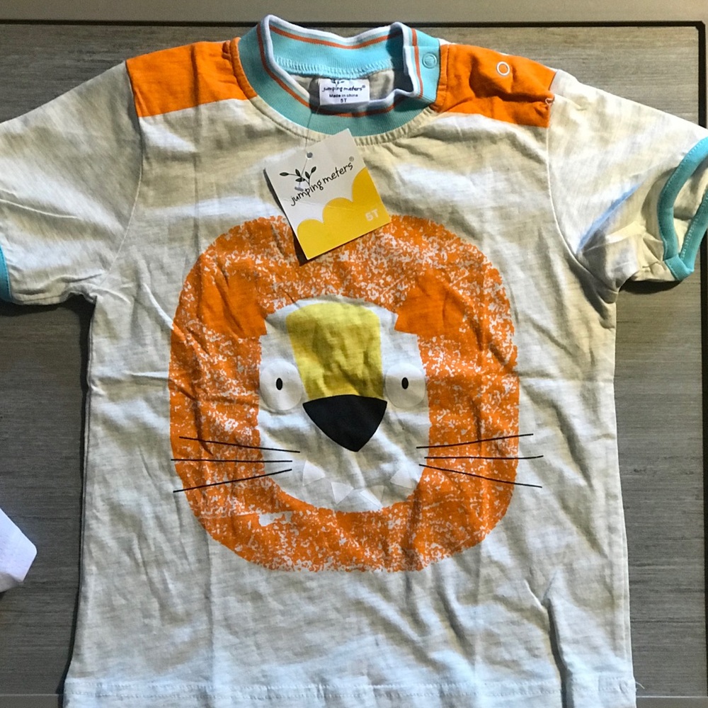 jumping meters lion shirt
